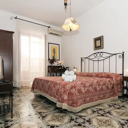 Val Di Noto Bed & Breakfast Scicli